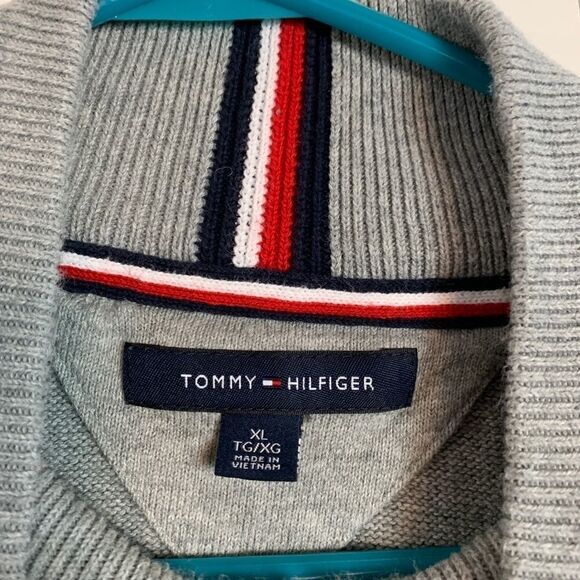 Tommy Hilfiger Sweater - Picture 3 of 8